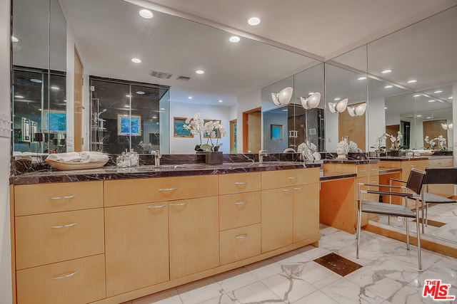 4 Bed Home for Sale in Sherman Oaks, California