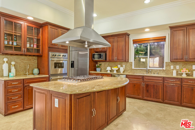 1617 23RD Street, Manhattan Beach, California 90266, 5 Bedrooms Bedrooms, ,5 BathroomsBathrooms,Residential,Sold,23RD,18332174
