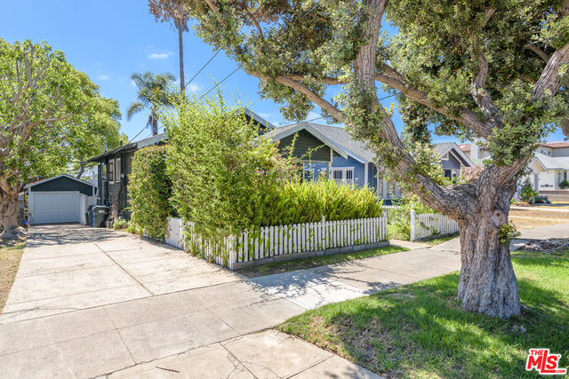 321 FRANCISCA Avenue, Redondo Beach, California 90277, 2 Bedrooms Bedrooms, ,1 BathroomBathrooms,Residential,Sold,FRANCISCA,18369340