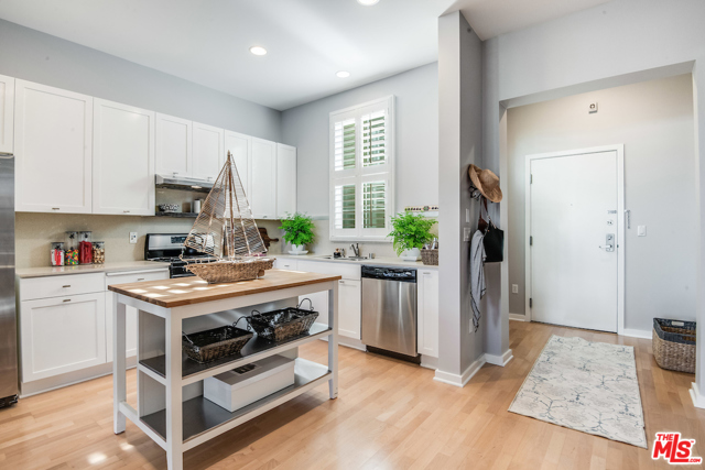 2 Bed Home for Sale in Playa Vista, California