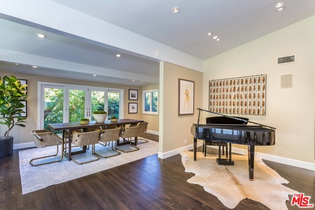 4 Bed Home for Sale in Los Angeles, California