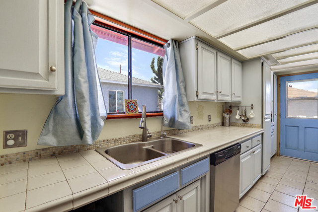 2912 BLAISDELL Avenue, Redondo Beach, California 90278, 3 Bedrooms Bedrooms, ,2 BathroomsBathrooms,Residential,Sold,BLAISDELL,17242484