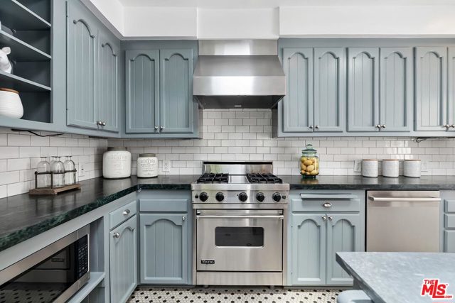 3 Bed Home for Sale in Los Angeles, California