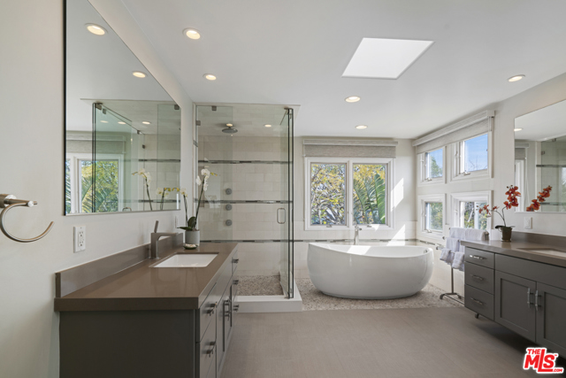 4 Bed Home for Sale in Malibu, California