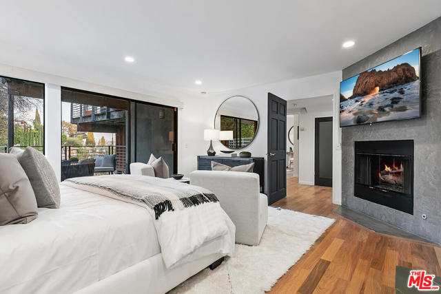 3 Bed Home for Sale in Los Angeles, California