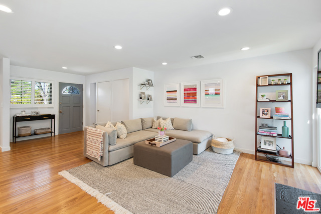 3 Bed Home for Sale in Encino, California