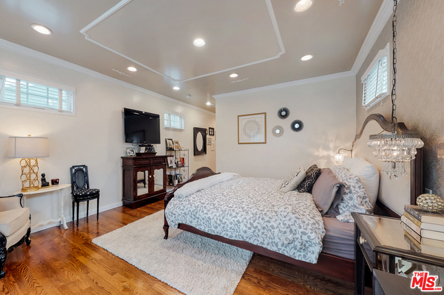 3 Bed Home for Sale in Studio City, California