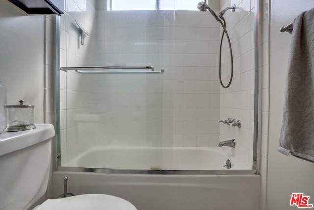 2 Bed Home for Sale in Studio City, California