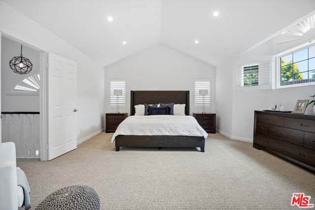 4 Bed Home for Sale in Encino, California