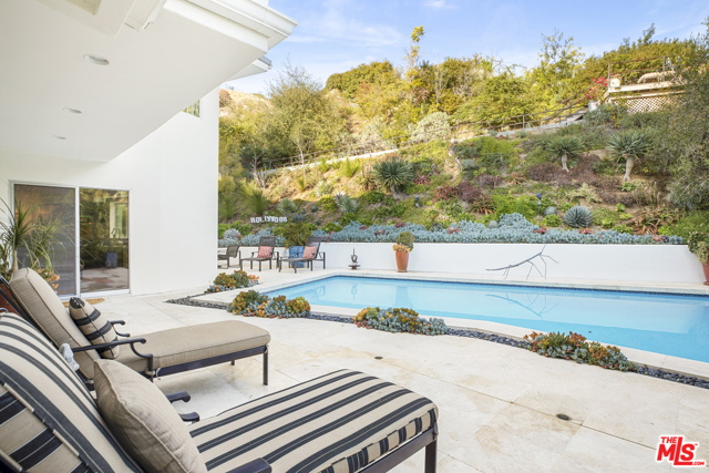 5 Bed Home for Sale in Beverly Hills, California