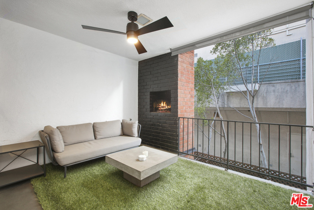 2 Bed Home for Sale in Encino, California