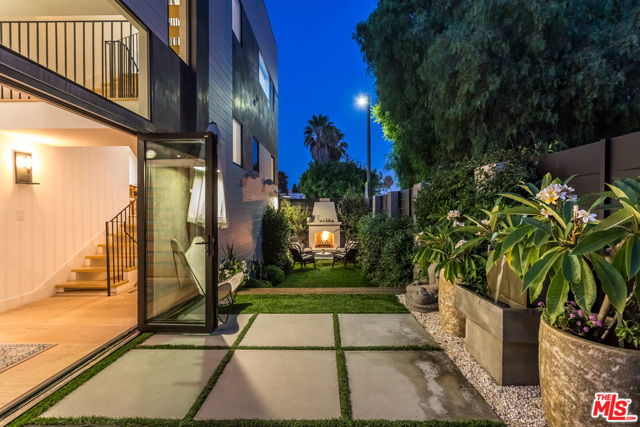 3 Bed Home for Sale in Venice, California