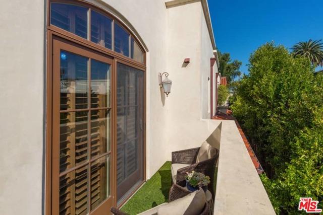2 Bed Home for Sale in Santa Monica, California