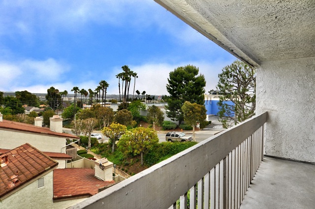 1837 Caddington Drive, Rancho Palos Verdes, California 90275, 2 Bedrooms Bedrooms, ,2 BathroomsBathrooms,Residential,Sold,Caddington Drive,200021969