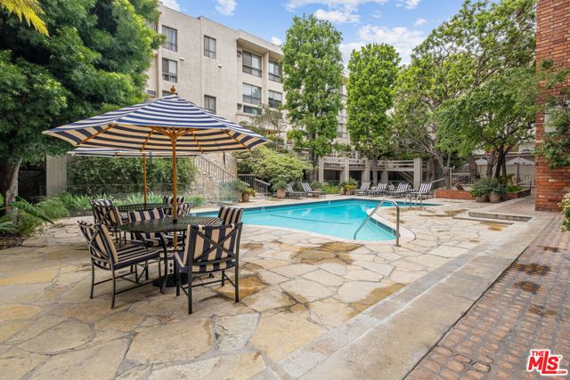 2 Bed Home for Sale in Los Angeles, California