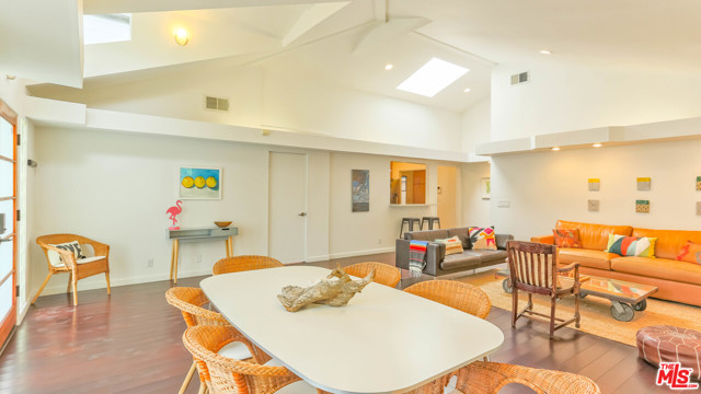 4 Bed Home for Sale in Venice, California