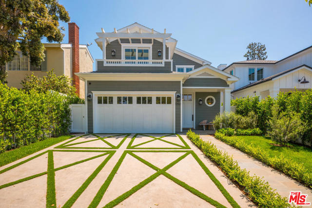 Photo of 1050 GALLOWAY Street, Pacific Palisades, CA 90272