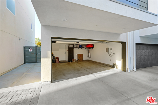 3 Bed Home for Sale in Valley Village, California
