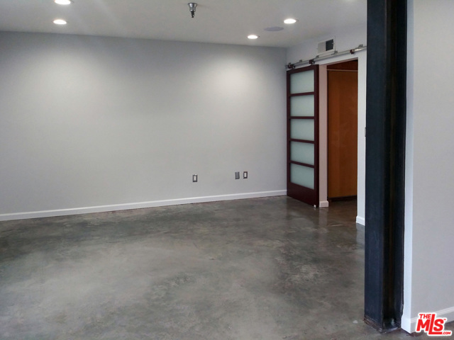 1 Bed Home for Sale in North Hollywood, California