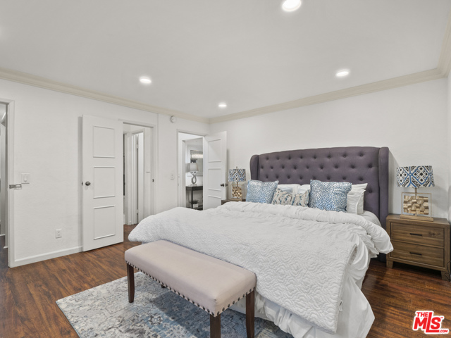 1 Bed Home for Sale in Los Angeles, California