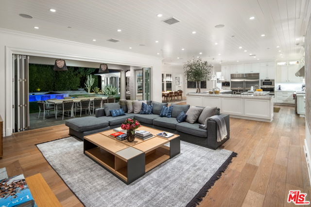 7 Bed Home for Sale in Pacific Palisades, California