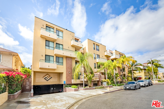 3 Bed Home for Sale in Los Angeles, California