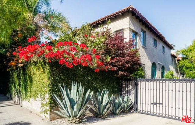 1 Bed Home for Sale in Los Angeles, California
