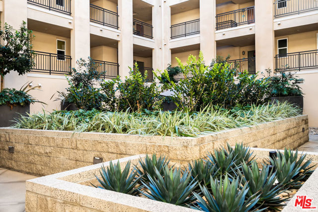 2 Bed Home for Sale in Playa Vista, California