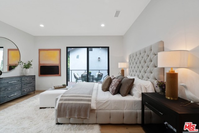 4 Bed Home for Sale in Los Angeles, California