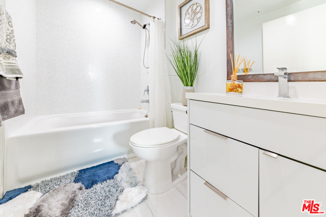 3 Bed Home for Sale in Los Angeles, California