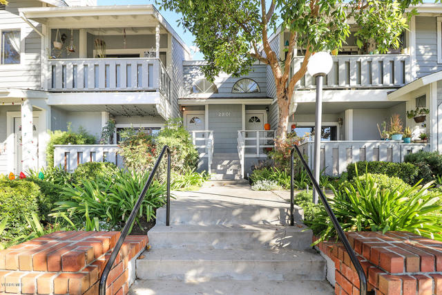 2 Bed Home for Sale in Agoura Hills, California