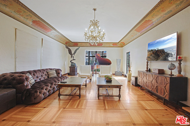4 Bed Home for Sale in Beverly Hills, California