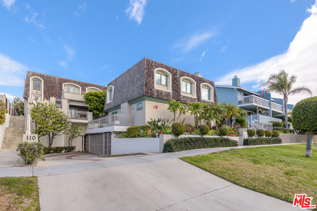 110 GUADALUPE Avenue, Redondo Beach, California 90277, 3 Bedrooms Bedrooms, ,Residential,Sold,GUADALUPE,19429016