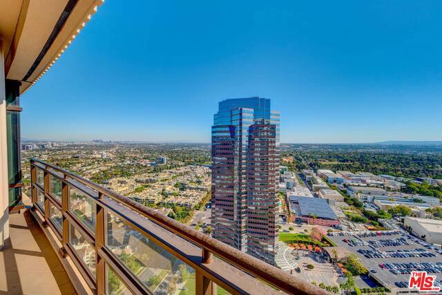 3 Bed Home for Sale in Los Angeles, California