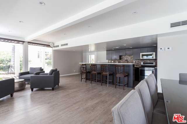 1 Bed Home for Sale in Los Angeles, California