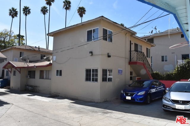 5939 CARLTON Way, Los Angeles, California 90028, ,Residential Income,For Sale,CARLTON,20561838