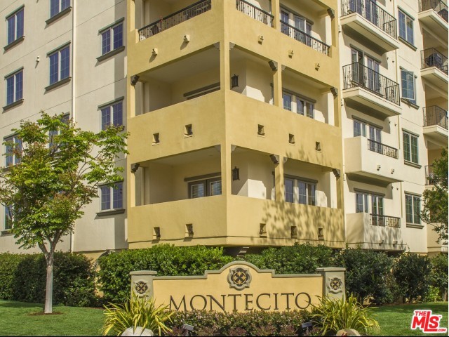 Photo of 6203 VARIEL Avenue #215, Woodland Hills, CA 91367