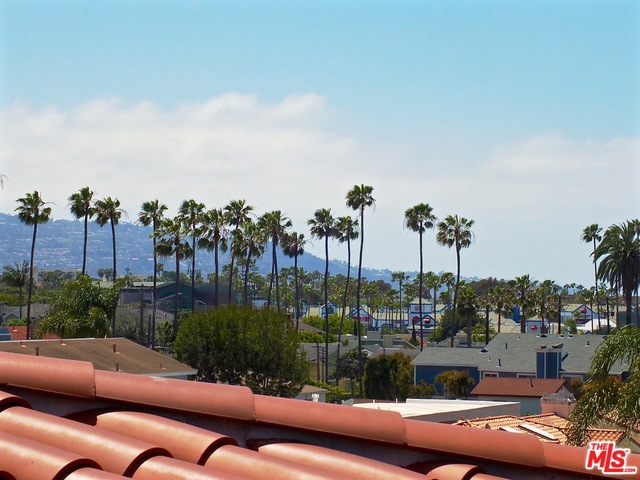 713 JUANITA Avenue, Redondo Beach, California 90277, 3 Bedrooms Bedrooms, ,3 BathroomsBathrooms,Residential,Sold,JUANITA,18338384