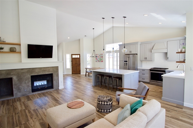 6015 Rio Valle Dr.