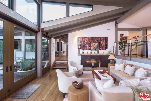 3 Bed Home for Sale in Los Angeles, California