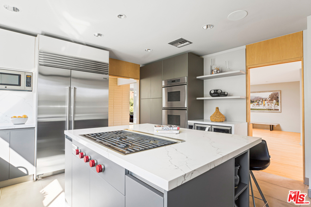 4 Bed Home for Sale in Los Angeles, California
