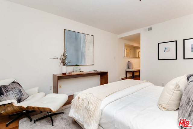 3 Bed Home for Sale in Los Angeles, California