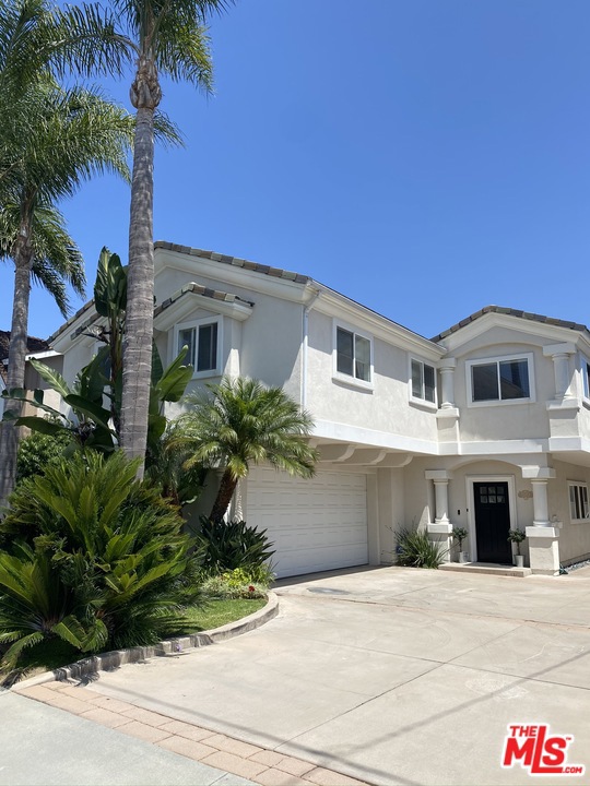 2207 Voorhees Avenue, Redondo Beach, California 90278, 4 Bedrooms Bedrooms, ,2 BathroomsBathrooms,Residential,Sold,Voorhees,20597878