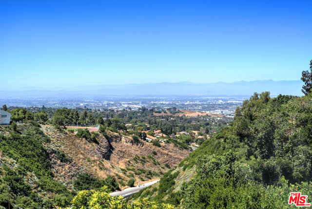 27515 RAINBOW RIDGE Road, Palos Verdes Peninsula, California 90274, 4 Bedrooms Bedrooms, ,1 BathroomBathrooms,Residential,Sold,RAINBOW RIDGE,17243812