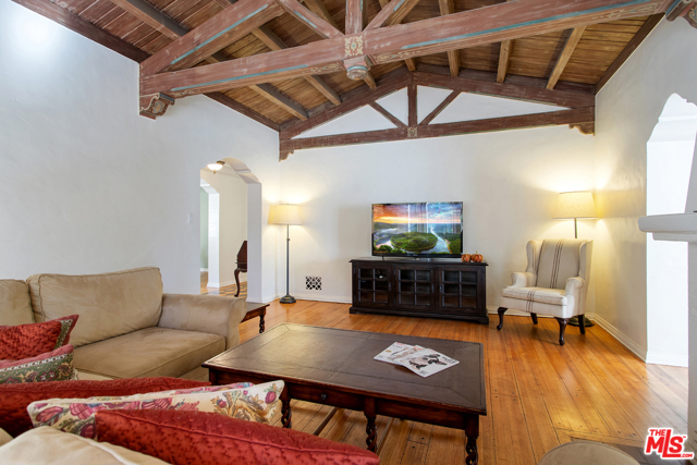  Income Home for Sale in Beverly Hills, California