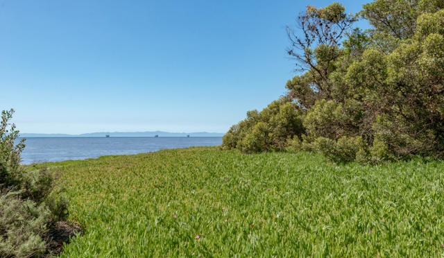 Steps to the Beach