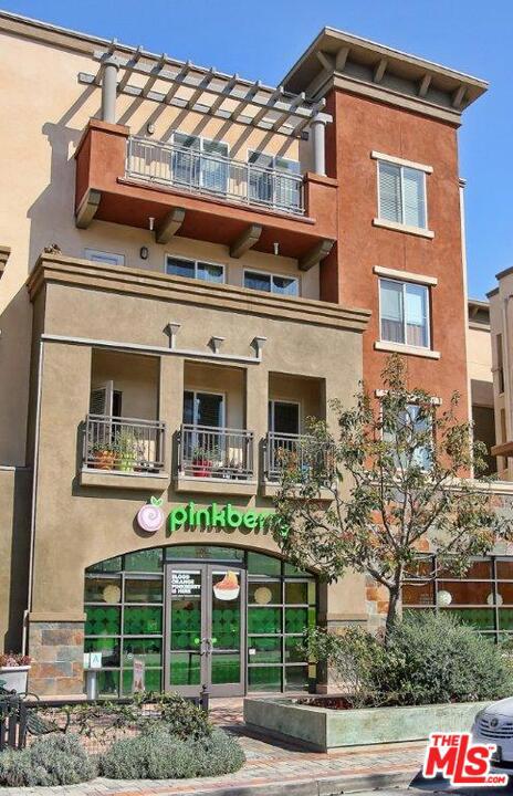 2 Bed Home for Sale in Playa Vista, California