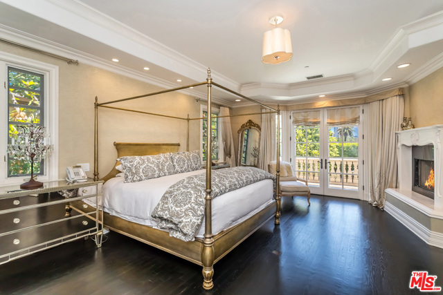 7 Bed Home for Sale in Beverly Hills, California
