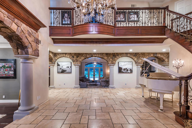 6 Bed Home for Sale in Westlake Village, California