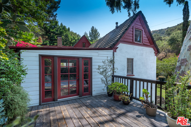 3 Bed Home for Sale in Beverly Hills, California